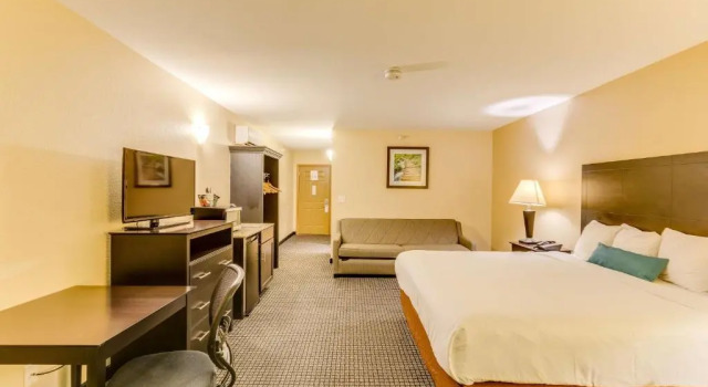 Люкс с балконом Best Western Lakewinds