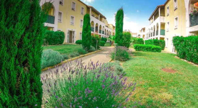 Апартаменты Centre CARCASSONNE,sans vis à vis,Terrasse,Piscine