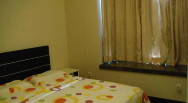 Leju Apartments Shenzhen Guomao Mix City branch, Rezerwuj Apartament Hotele w Shenzhen z parkingiem, Parking
