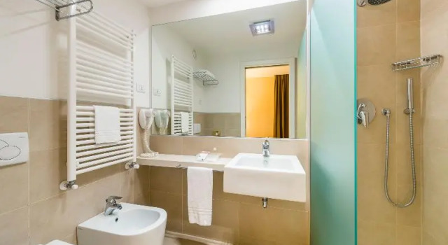 Номер Standard Base Hotel