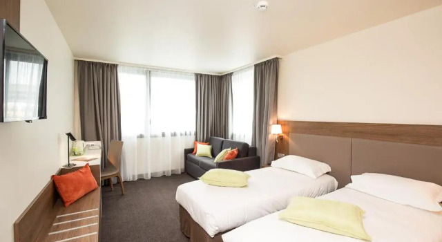 Четырёхместный номер Standard Campanile PRIME - Metz Centre Gare
