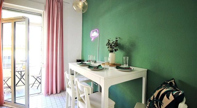 Апартаменты Deluxe с балконом homie stay Schiestlstraße - Moderne Altbauapartments, Nahe Stadtzentrum & Weinberge