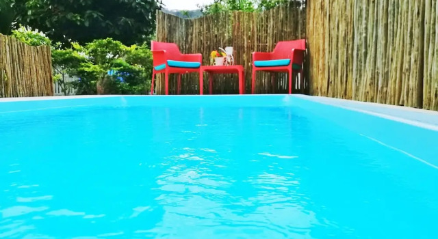 Бунгало Deluxe с 2 комнатами с балконом Casa De Leela Self Catering Guest House