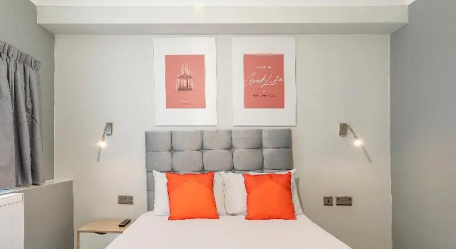 Двухместный номер Standard с балконом Apollo Hotel London Near Hyde Park and Paddington Station