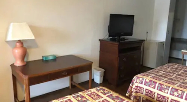 Четырёхместный номер Standard Kings Motor Inn