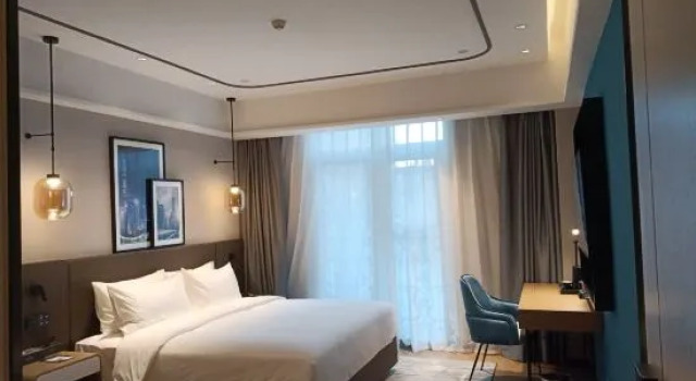 Люкс Country Inn & Suites by Radisson, Changde Liuye Lake Branch
