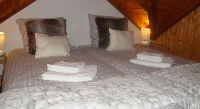 Chalet Clementine, Забронировать Шале Виллы Овернь-Рона-Альпы, Вилла