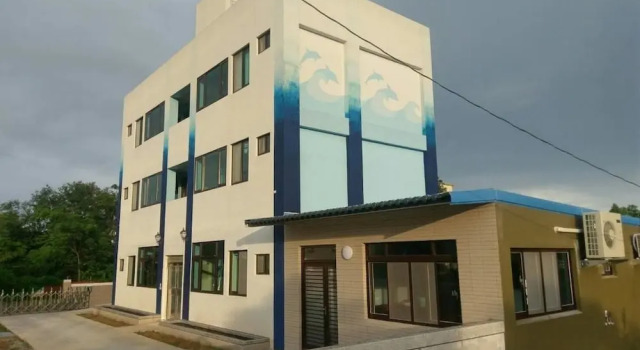 Dolphin Bay B&B