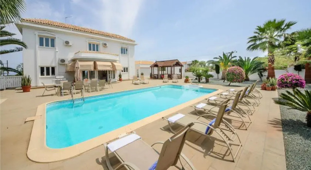 Oceanview Villa 104