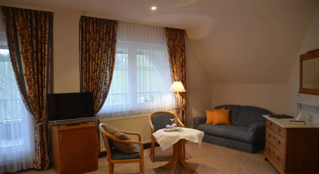Трёхместный номер Standard Castell Hotel & Restaurant