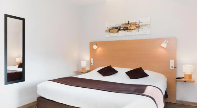 Двухместный номер Comfort с красивым видом из окна Carré Py Hôtel