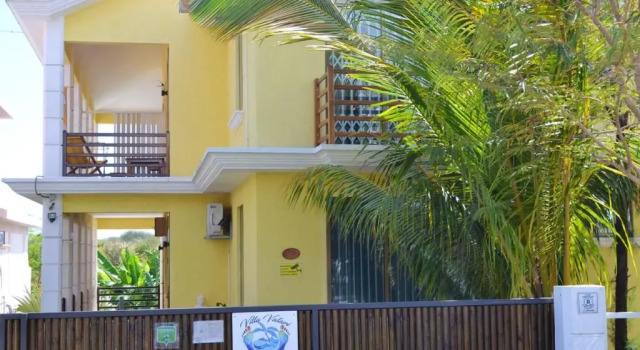 Apartment With one Bedroom in Pereybere, With Pool Access, Terrace and