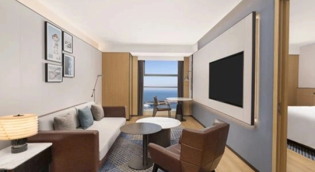Люкс с видом на море Four Points by Sheraton Lianyungang