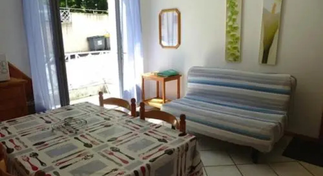 Apartment Appartement Avec Parking Et Petite Terrasse Sud