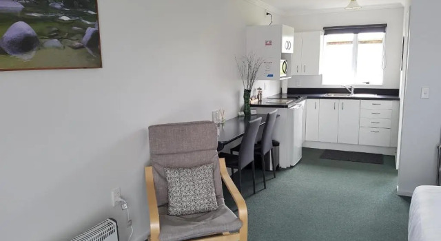 Студия 554 Moana Court Motel