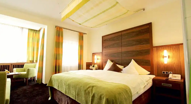 Двухместный номер Superior с балконом DAS VIER Sport und Wellnesshotel