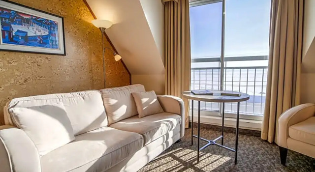 Четырёхместный номер Standard с видом на море Manoir Belle Plage