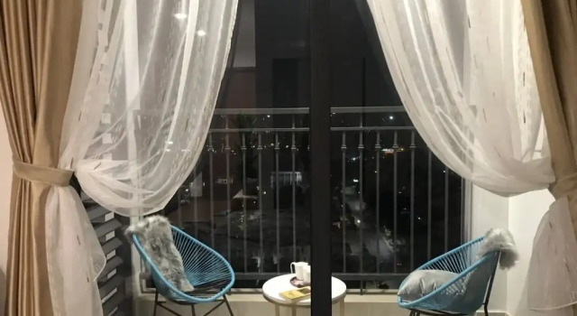 Люкс Premium с 2 комнатами с балконом Rosy Home