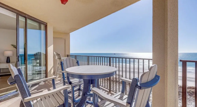Orange Beach Condo w/ Ocean-view Balcony!, Boek Appartement Orange Beach 