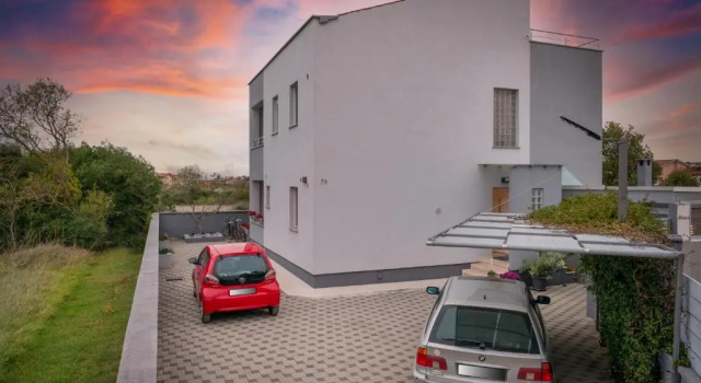Апартаменты Apartments Greta & Ivona