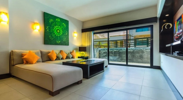 Beachfront! Luxury! 2 BR, W/ Plunge Pool. Paradise, Rezerwuj Apartamentowiec hotelowy Playa del Carmen Quintana Roo