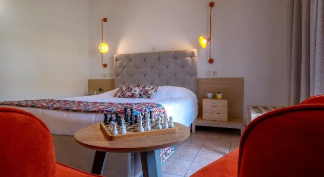 Двухместный номер Standard с балконом Flisvos Royal Hotel & Suites