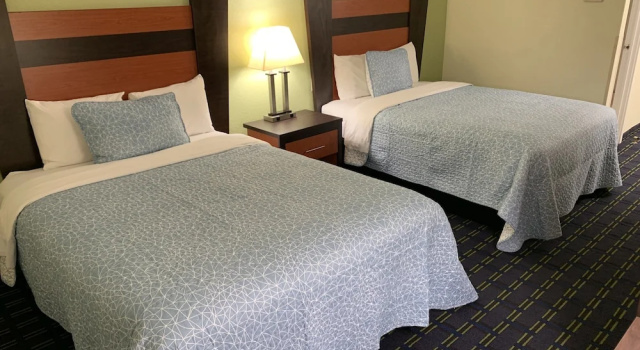 Четырёхместный номер Standard с красивым видом из окна The Mariner Resort Cape Cod by The Red Collection