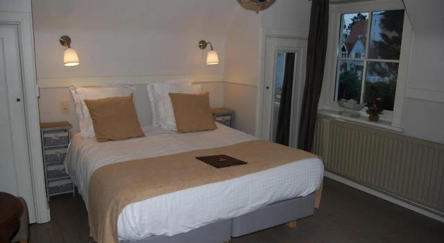 B&B Maison Rabelais, Rezerwuj Bed and Breakfast Hotele w Bruksela z parkingiem, Parking