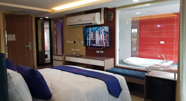 Семейный люкс BlueTel ResidencE Bangkok IMPACT บลูเทล เรซิดองส์ กรุงเทพ อิมแพค-1Time Drop-Off Service to IMPACT OR MRT-MT02