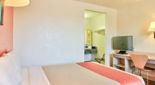 Двухместный люкс Motel 6-Sacramento, CA - South Sacramento and Elk Grove