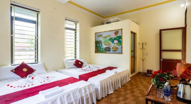 Четырёхместный номер Standard с видом на горы Hang Mua Central Homestay