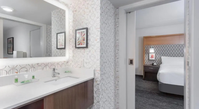 Четырёхместный люкс Holiday Inn - Columbus by IHG