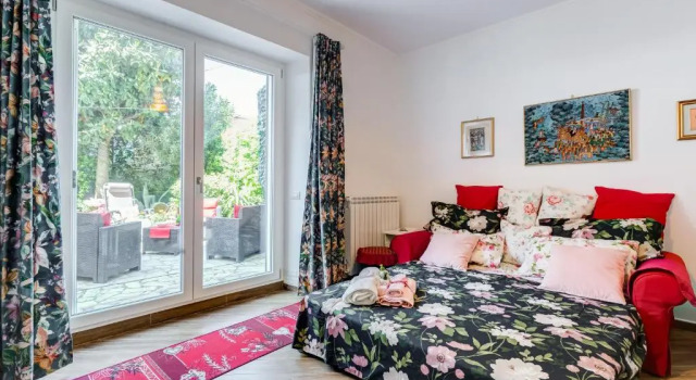 Alloggio turistico Giuly ID 3807, Prenota Hotel Hotel a Lazio con parcheggio, Parcheggio