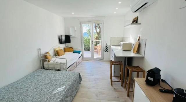 Studio de vacances dans résidence avec piscine