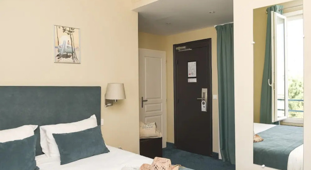 Номер Comfort The Originals Boutique Hôtel La Villa Ouest & Spa