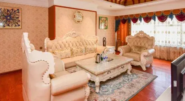 DingFeng Steamed Hotel, Book Hotel Shijiazhuang Hebei