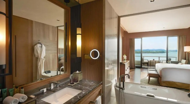 Номер Standard Hilton Wuhan Optics Valley