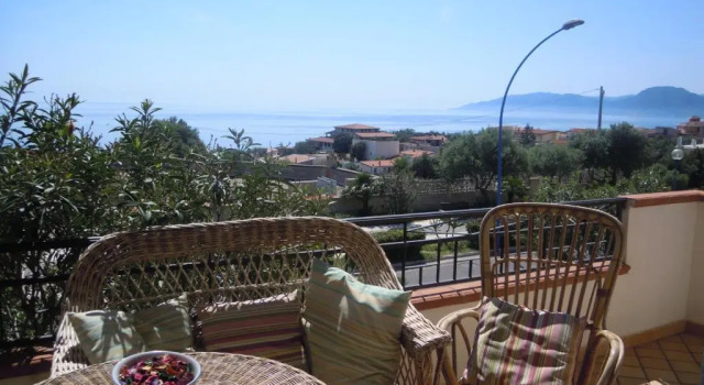 Двухместный номер Standard с балконом и с видом на море Cala Gonone Cozy House Sea View