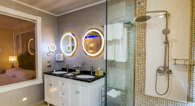 Люкс Deluxe Phoenicia Royal