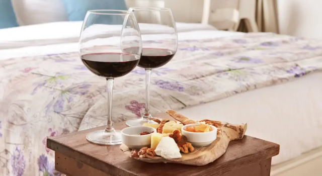 Номер Standard с балконом Vinifera Vineyards Hotel