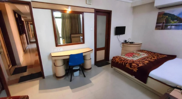 Hotel Twilight, Varaa Hotelli Hotellit Gujarat aamiaisella, Aamiainen