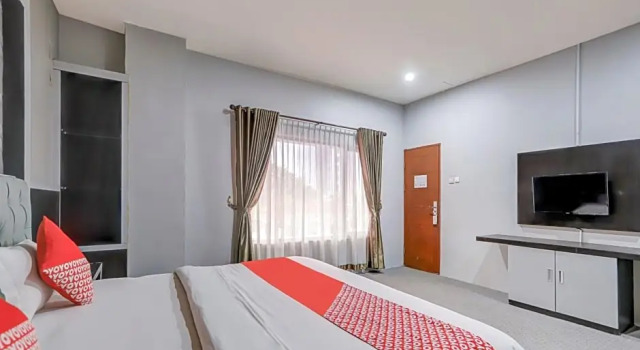 Люкс Deluxe Raz Hotel and Convention