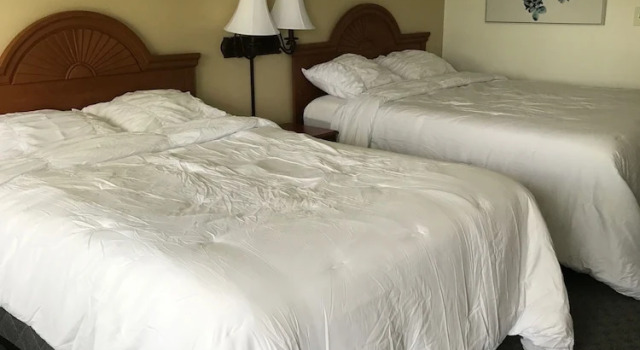 Garden Inn Truck Plaza, Book Hotel Mound City Missouri