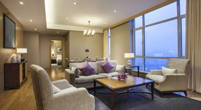 Somerset Grand Central Dalian, Buchen Sie Aparthotel Hotels in Dalian Area mit Pool, Schwimmbad