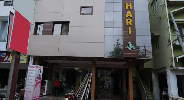 OYO 16163 Hotel Shri Hari