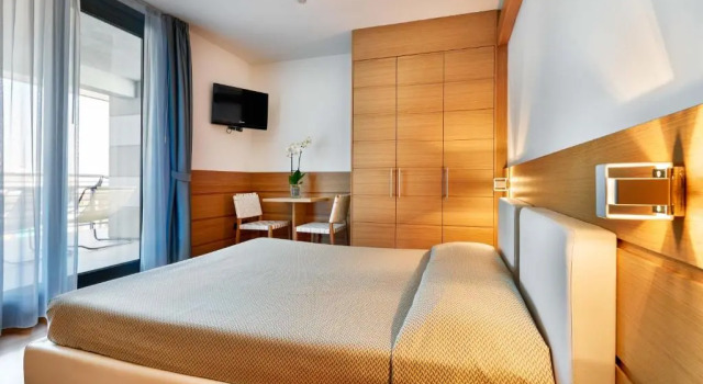 Люкс с видом на море Hotel Fonzari