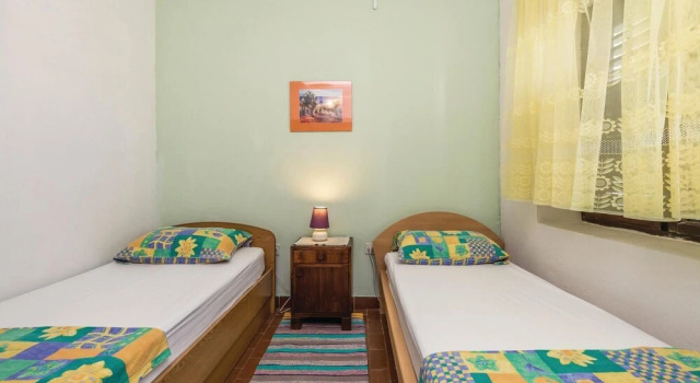 Nice Home in Stara Novalja With Wifi and 3 Bedrooms
