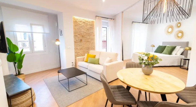 Апартаменты Chinitas Santos Apartments