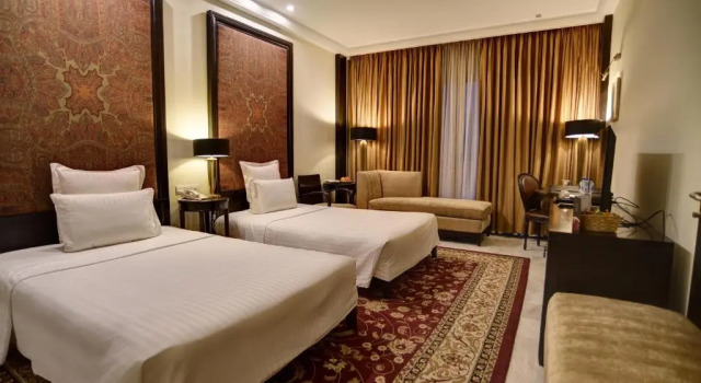 Двухместный номер Standard Pearl Continental Hotel, Muzaffarabad