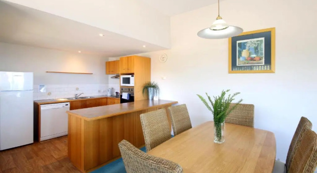 Апартаменты с 3 комнатами с видом на море Lorne Ocean Sun Apartments